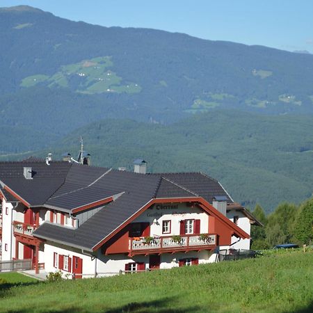 Oberraut Hotel Брунико Екстериор снимка