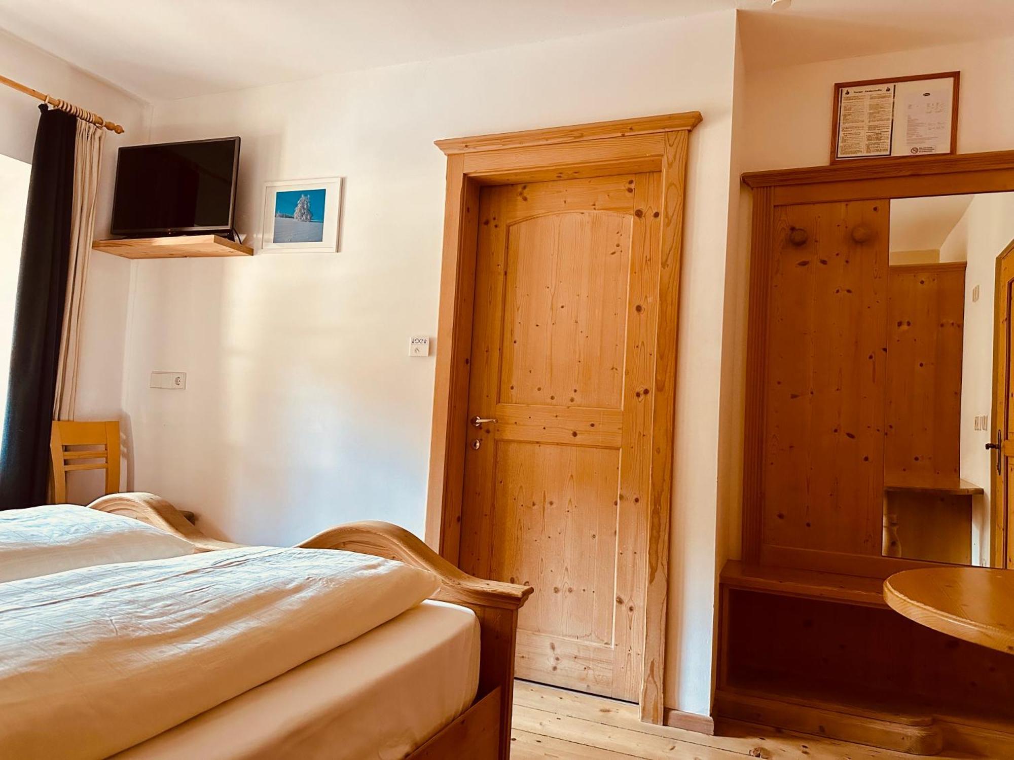 Oberraut Hotel Брунико Екстериор снимка